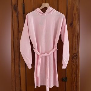 Boohoo Size 4 Light Pink Sweatshirt Hoodie Dress